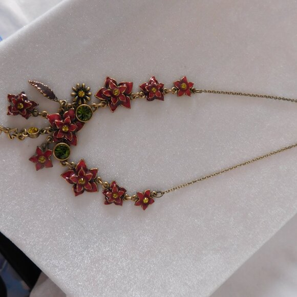 Ladies Pilgrim Flower Designed Necklace - Picture 4 of 4